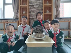 “祝福祖國”――盛世長安小學陶藝社團手作花籃，慶祝新中國成立75周年