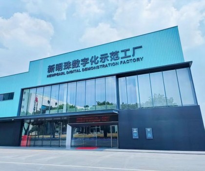 挺起中國制造脊梁！新明珠董事長葉德林入圍“十大功勛企業家”榜單