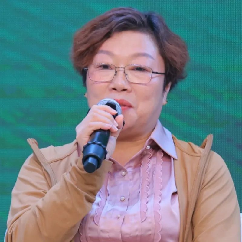 金牌企業制造副總裁 張代蘭：企業要生存，必須走光伏發電.jpg